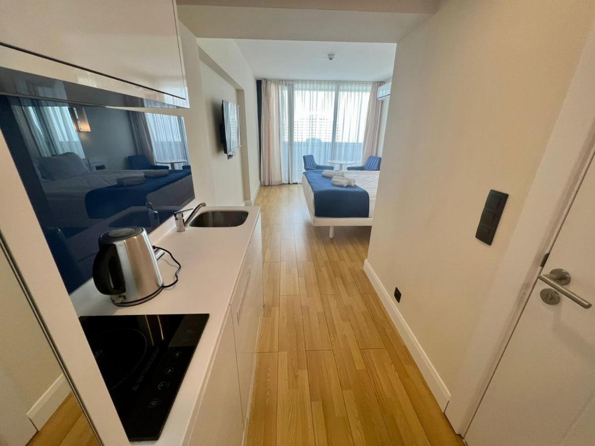 Orbi Hotel Батуми Экстерьер фото
