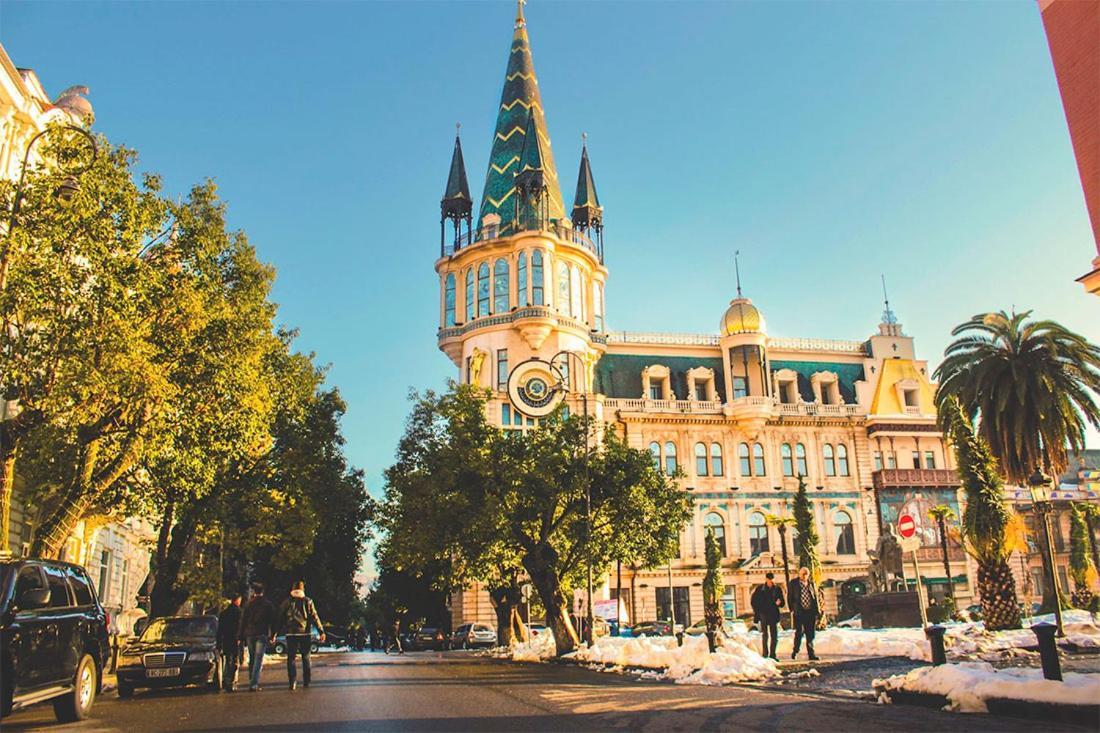 Orbi Hotel Батуми Экстерьер фото